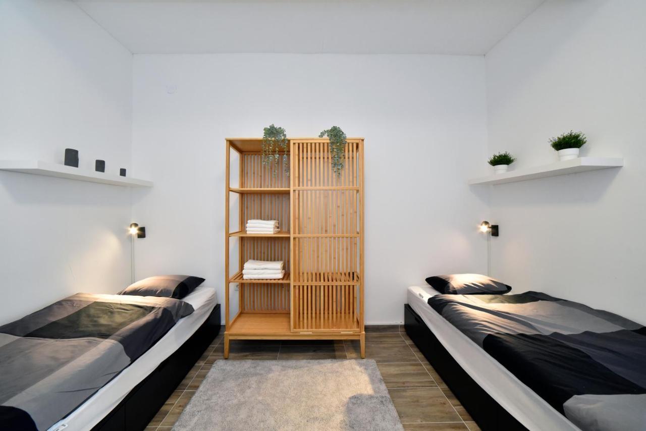 Apartments Dubec Сесвете Екстер'єр фото