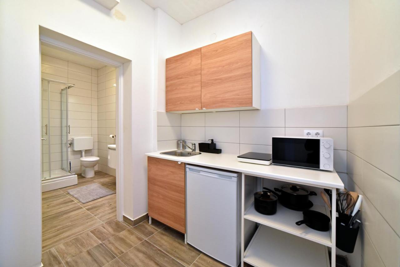 Apartments Dubec Сесвете Екстер'єр фото