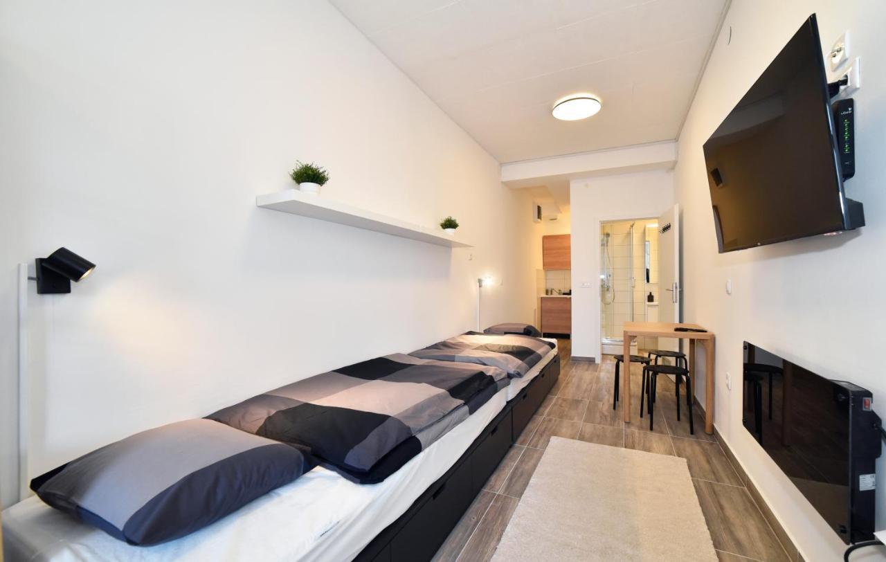 Apartments Dubec Сесвете Екстер'єр фото
