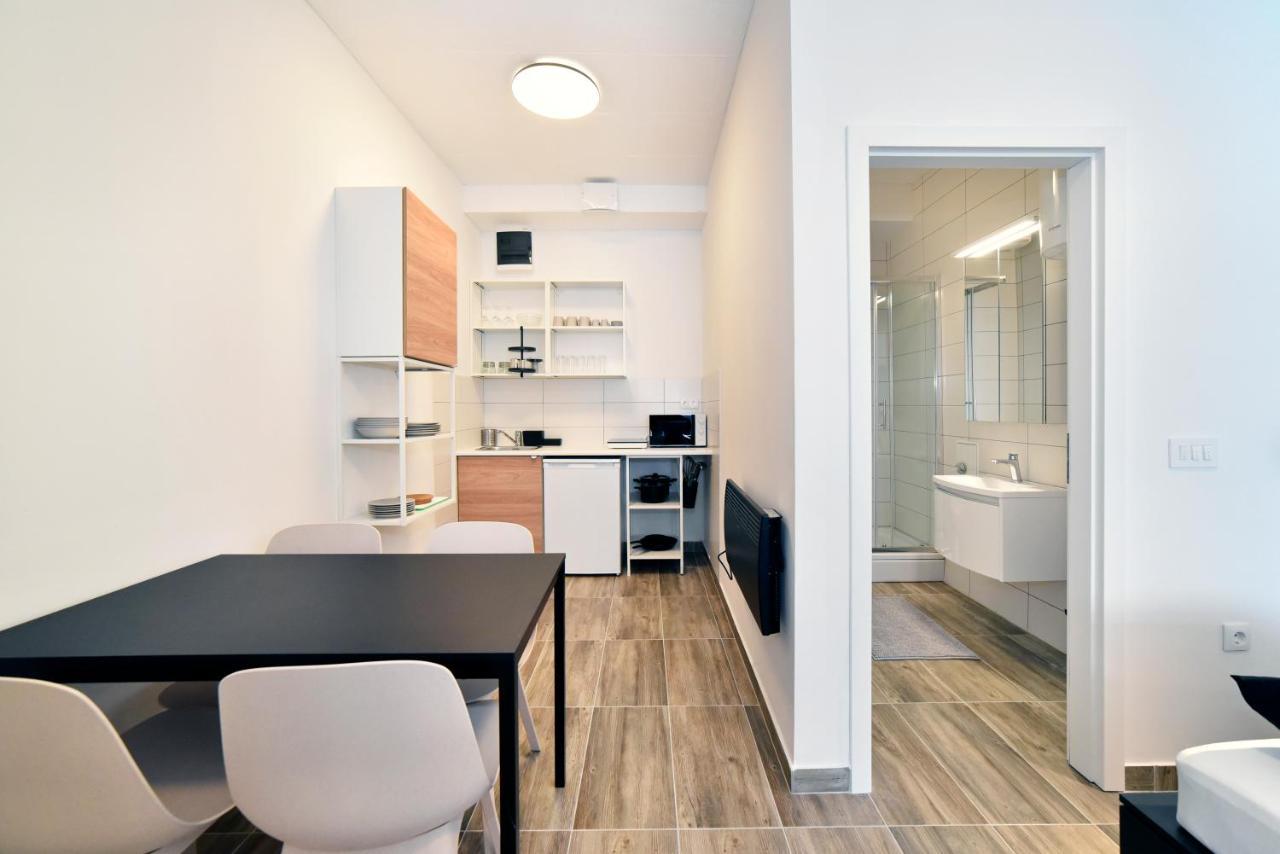 Apartments Dubec Сесвете Екстер'єр фото